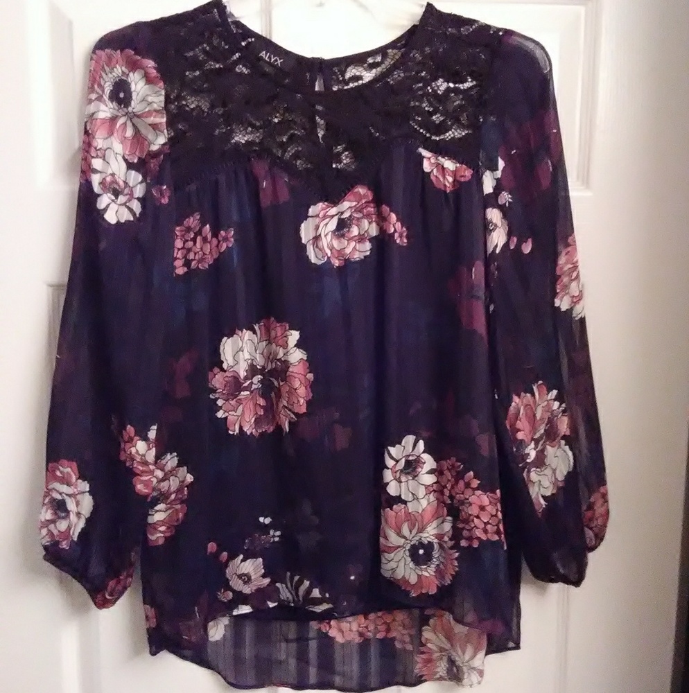 🎈PRICE DROP Alyx Floral Blouse 